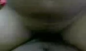 Тиймээс нүцгэн цээжт ...